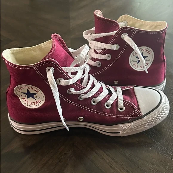 Maroon Converse Unisex Sneakers - Picture 8 of 9